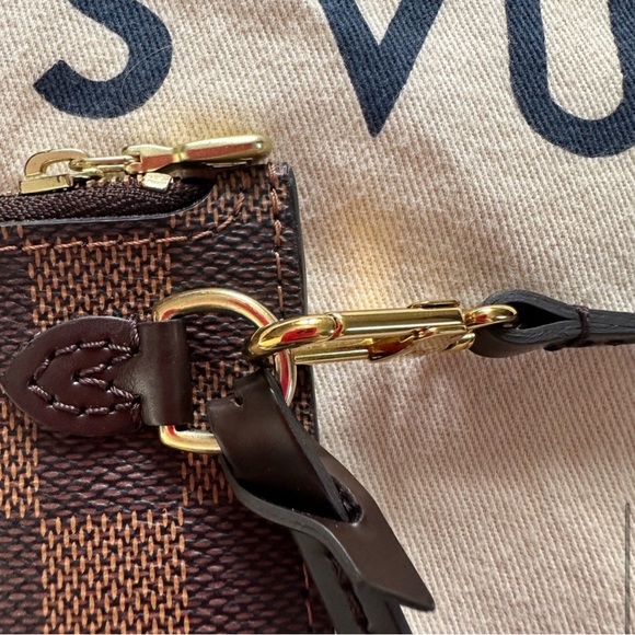 💯 Authentic Louis Vuitton Damier Ebene Neverfull Pochette Wristlet - Picture 7 of 12